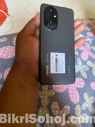 Honor 200